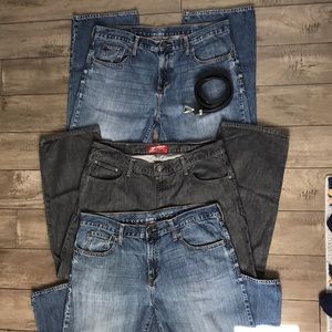3 pairs of men’s jeans